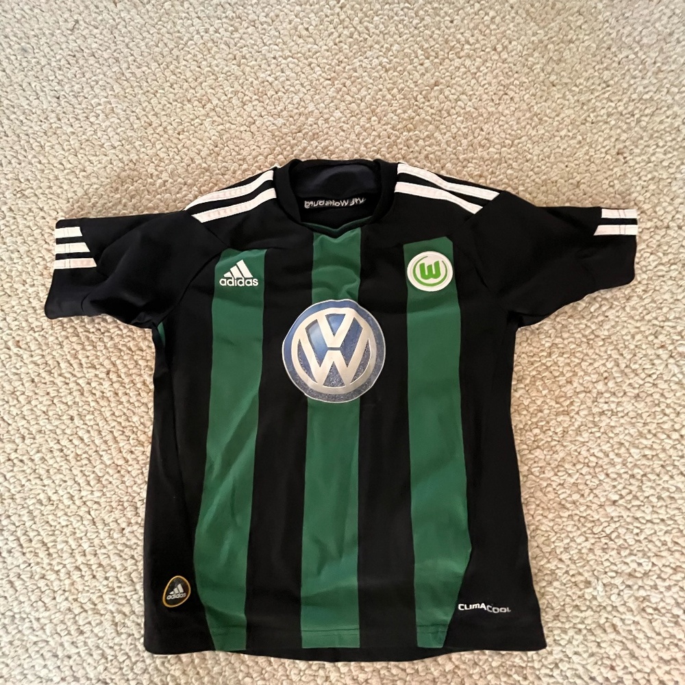 International Soccer Jersey-- Boys Medium